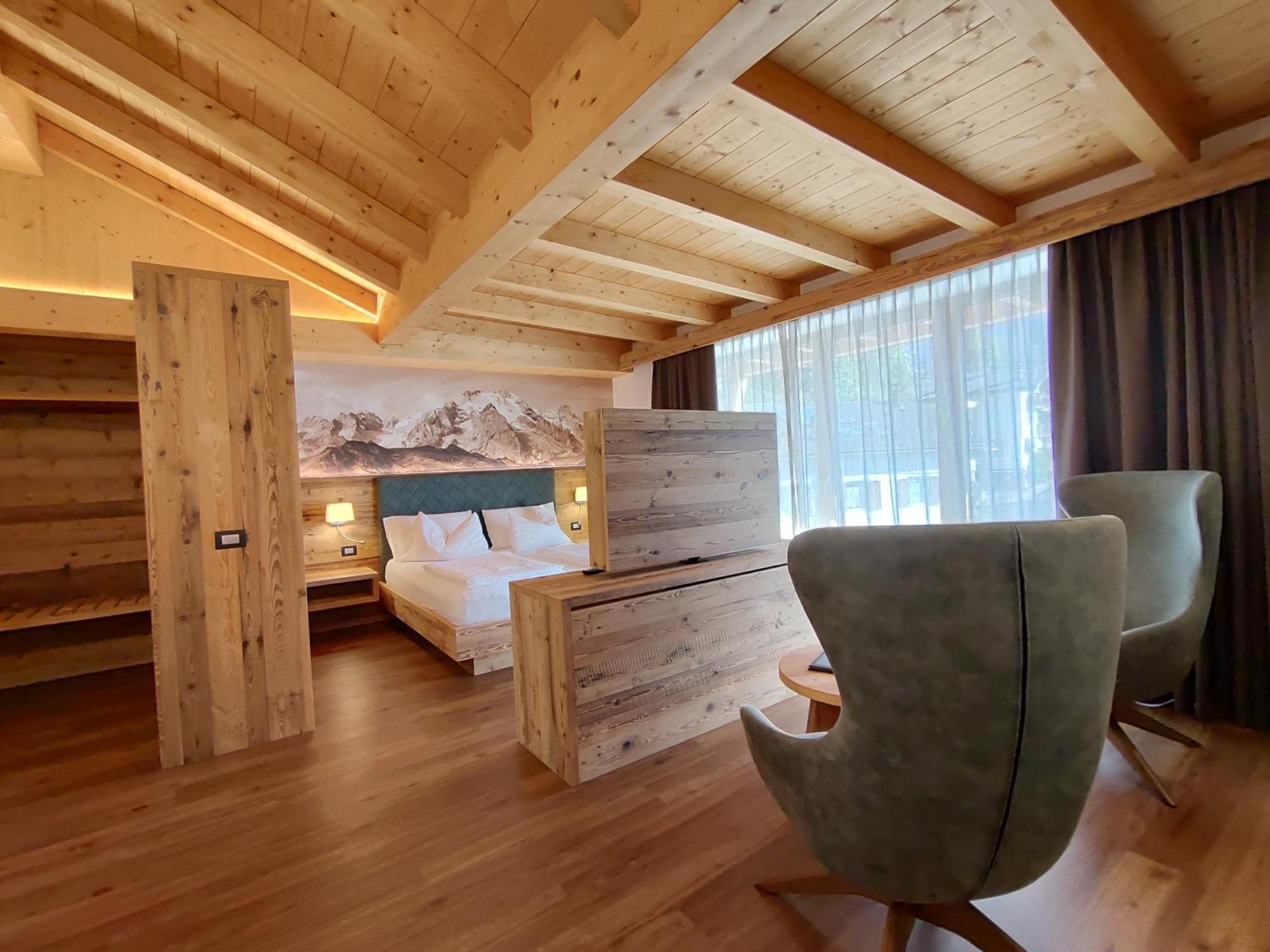 Dolomites B&B - Suites, Apartments And Spa Tesero Exterior photo